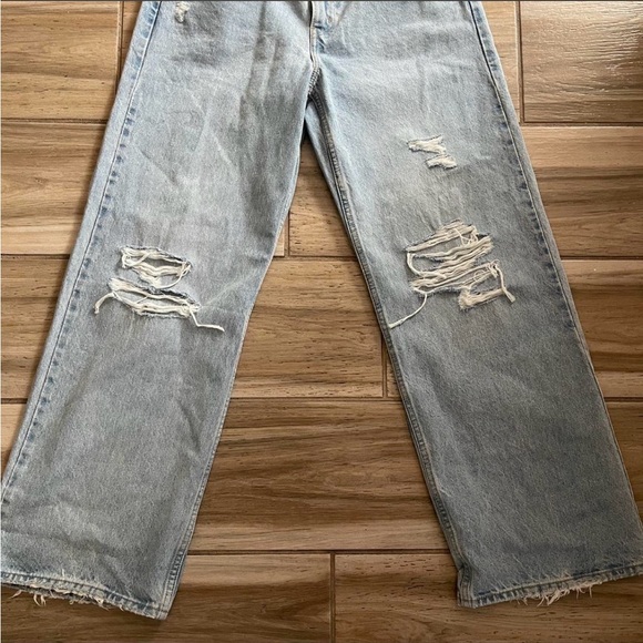 Levi's Denim - Women’s Distressed Light Blue Levi’s Loose Fitting Jeans